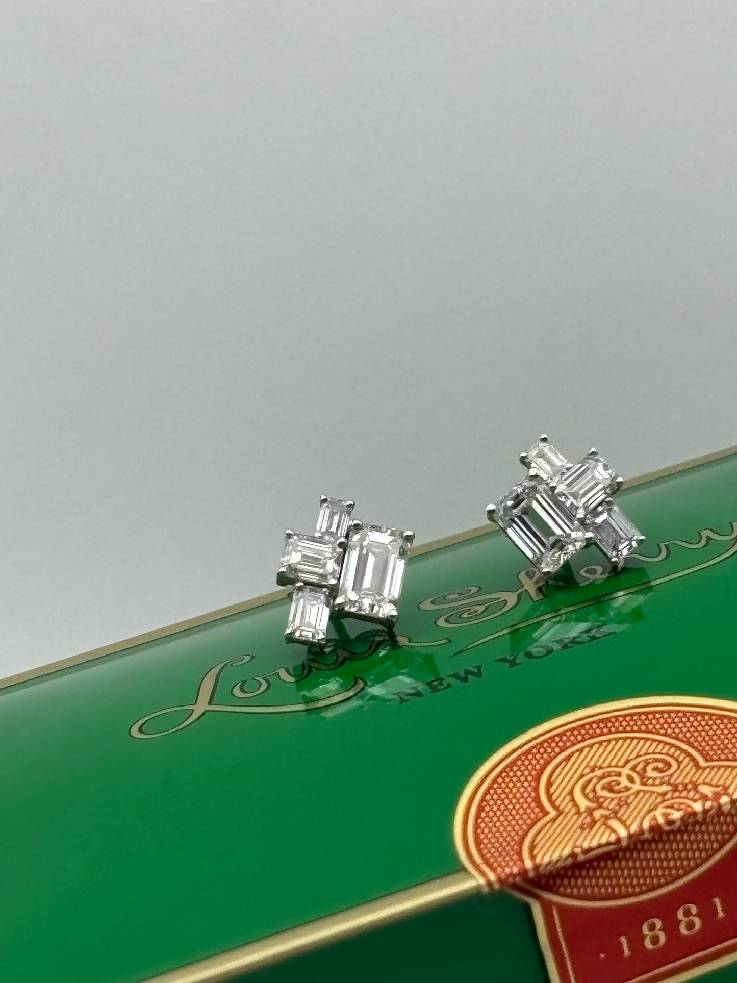 Diamond Brick Stud